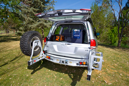 ARB Heckstoßstange Toyota J200 V8, geeignet f. Reserverad u. Kanisterhalter