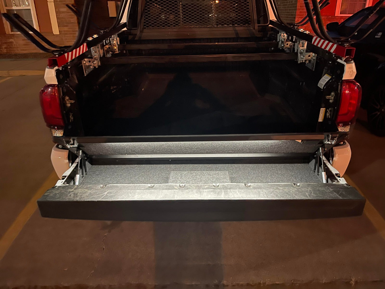 Huracan Fabrication LED-Licht für Heckklappen-Umbau