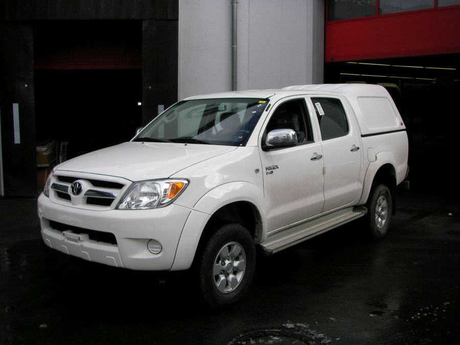 ARB Basic Hardtop für Toyota Hilux 05-16 Doka seitl. geschlossen