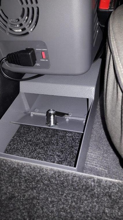 Big Country Kühlbox Montageplatte Toyota Land Cruiser 70-series