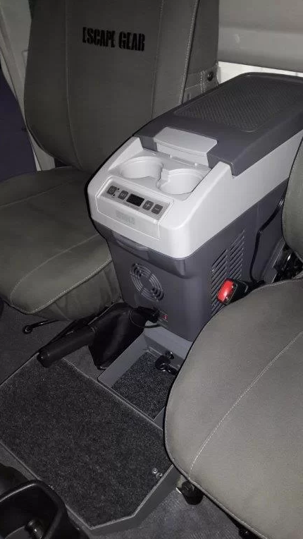 Big Country Kühlbox Montageplatte Toyota Land Cruiser 70-series