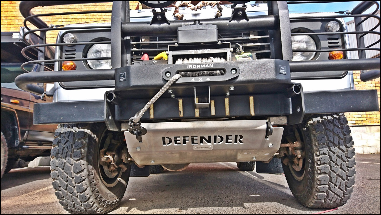 Gobi-X Land Rover Defender Unterfahrschutz für Kühler und Spurstange