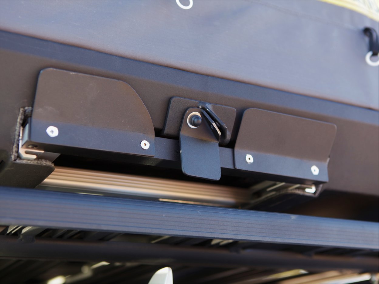 Eezi-Awn Stealth Rooftop Tent