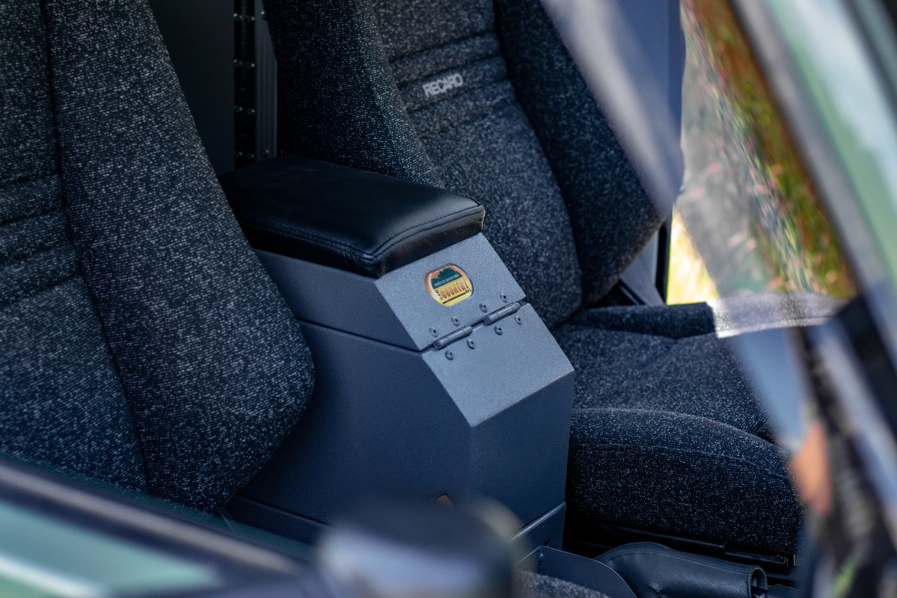 Big Country Mittelkonsole Toyota Land Cruiser 76-79