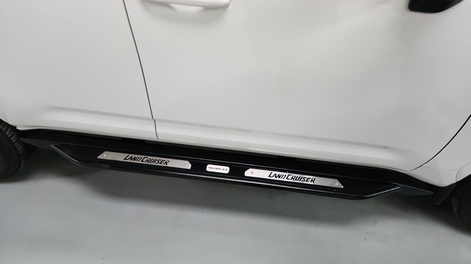 Gobi-X Sidebars Toyota Land Cruiser 300