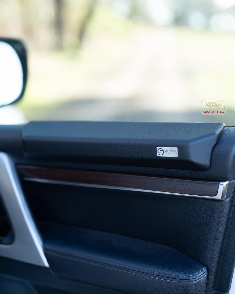 One Stone Universal Armrests Black