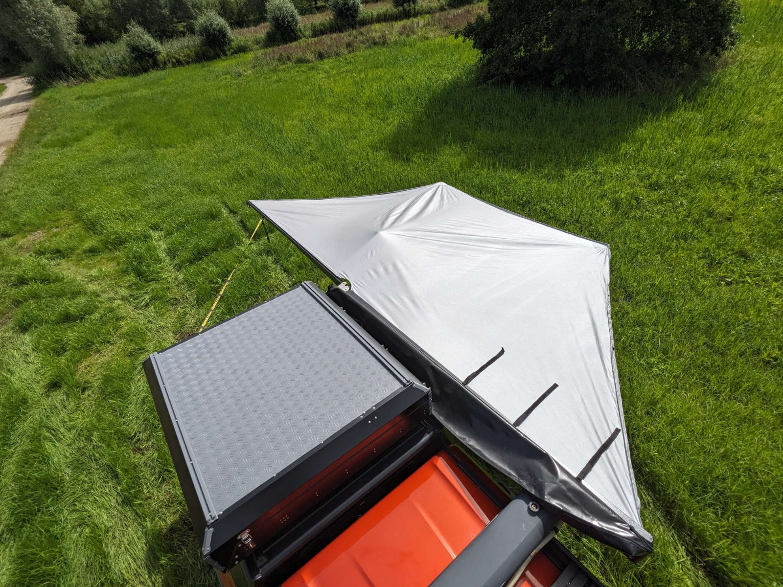 Quick Pitch 180 Grad Awning - 2,6m