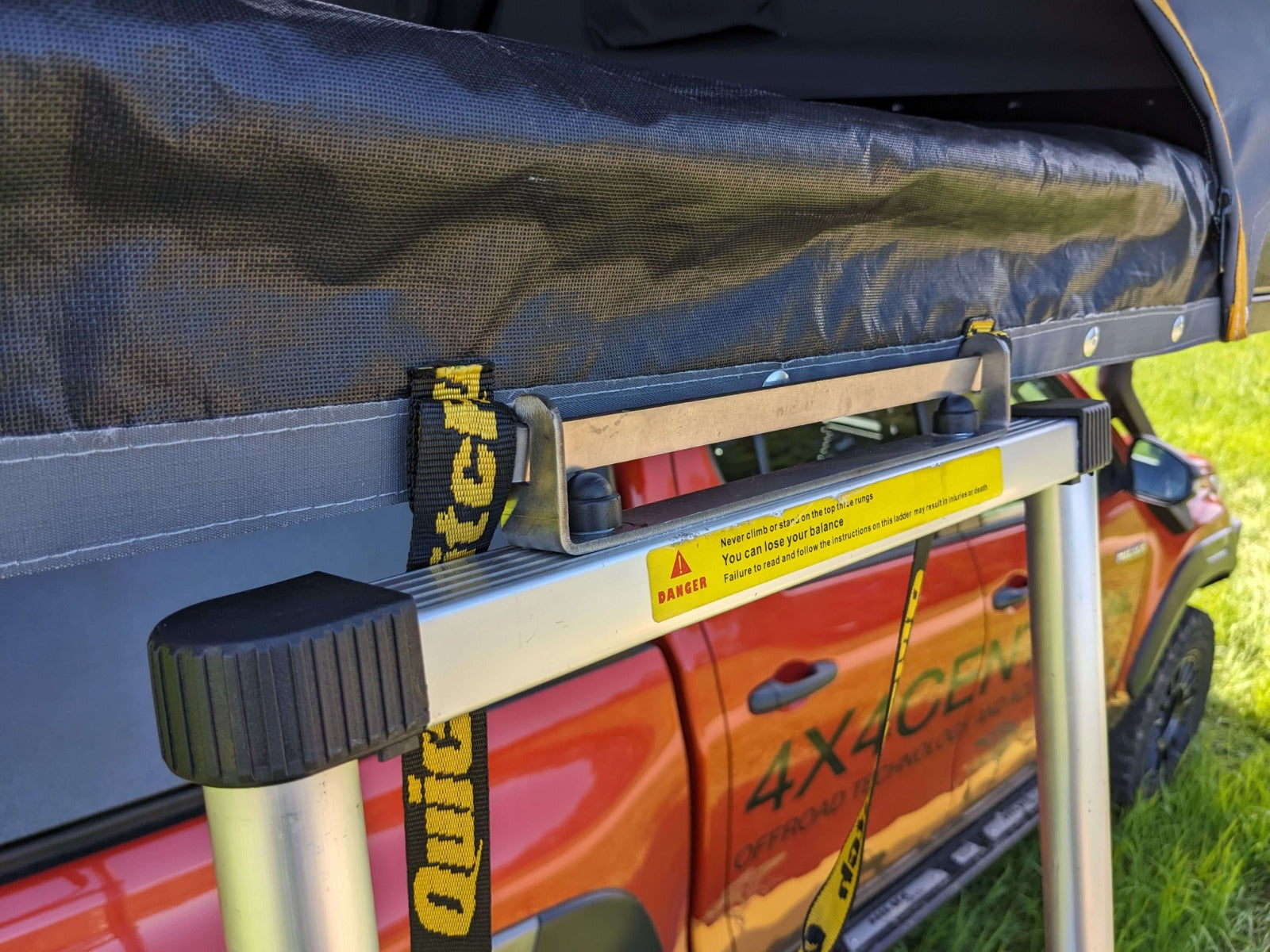 Quick Pitch MiniMax Rooftop Tent