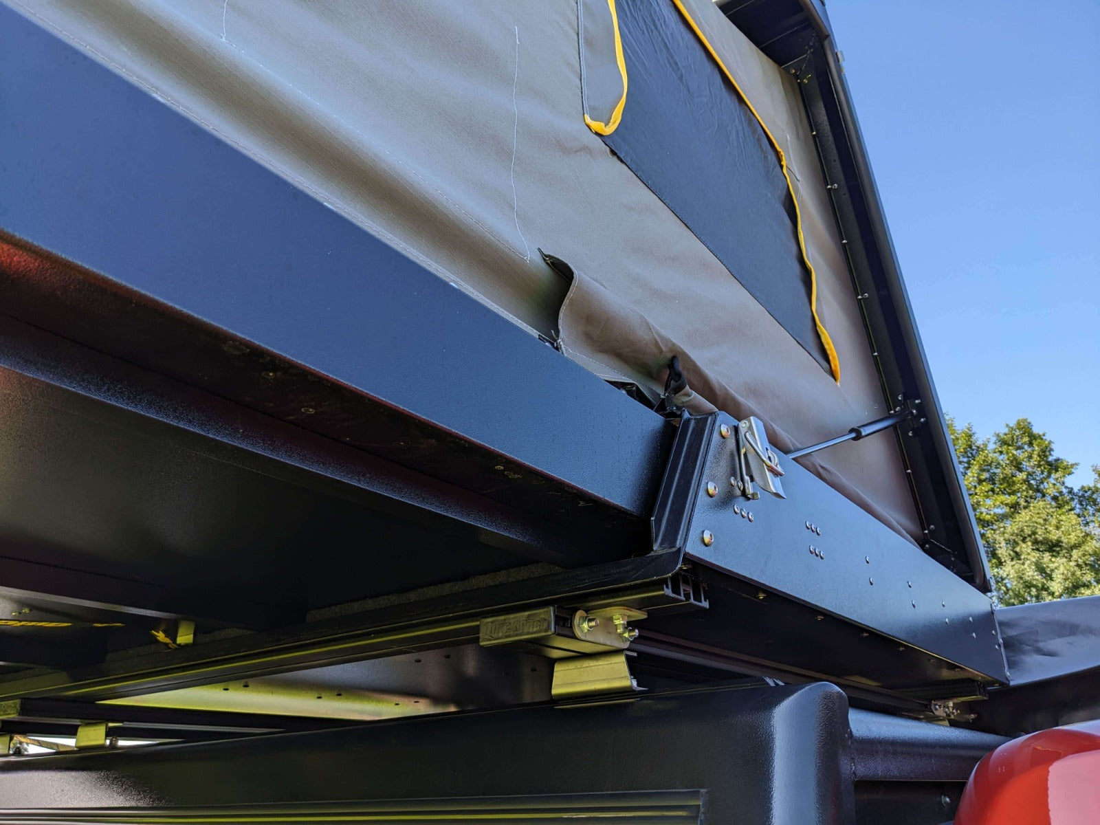 Quick Pitch MiniMax Rooftop Tent