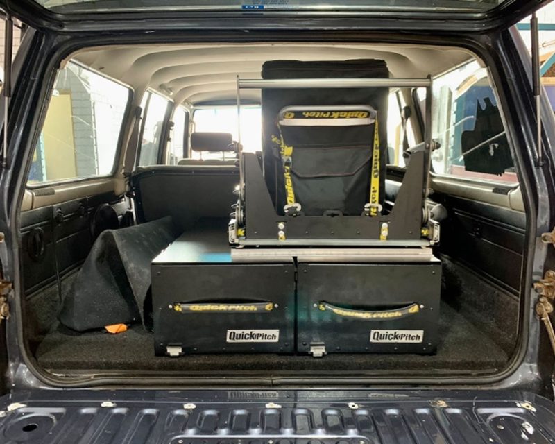 Quick Pitch Ausziehbarer Kühlschrankauszug Extra Groß