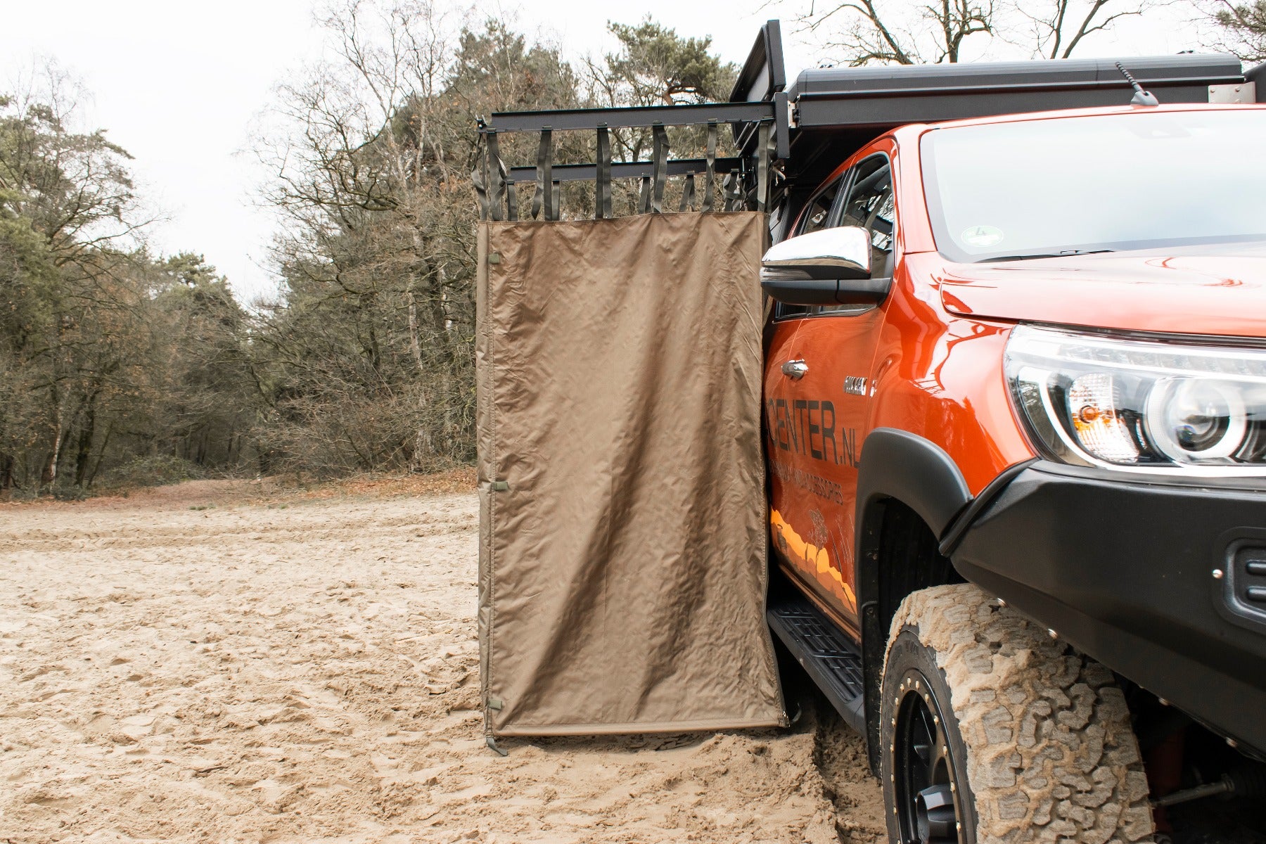 Quick Pitch Quick-en-Suite Box