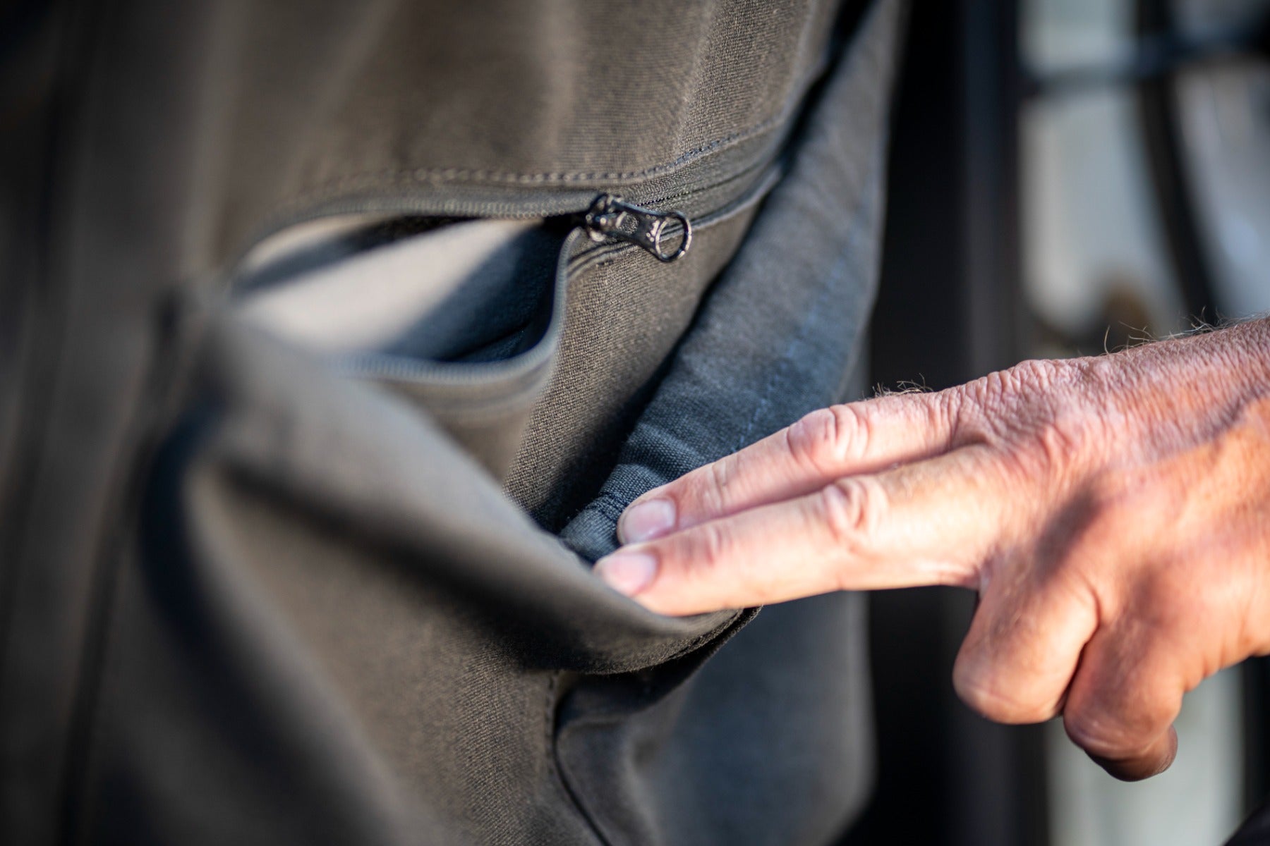 Tougher Vordersitzbezug-Set Toyota Hilux Revo in anthrazit