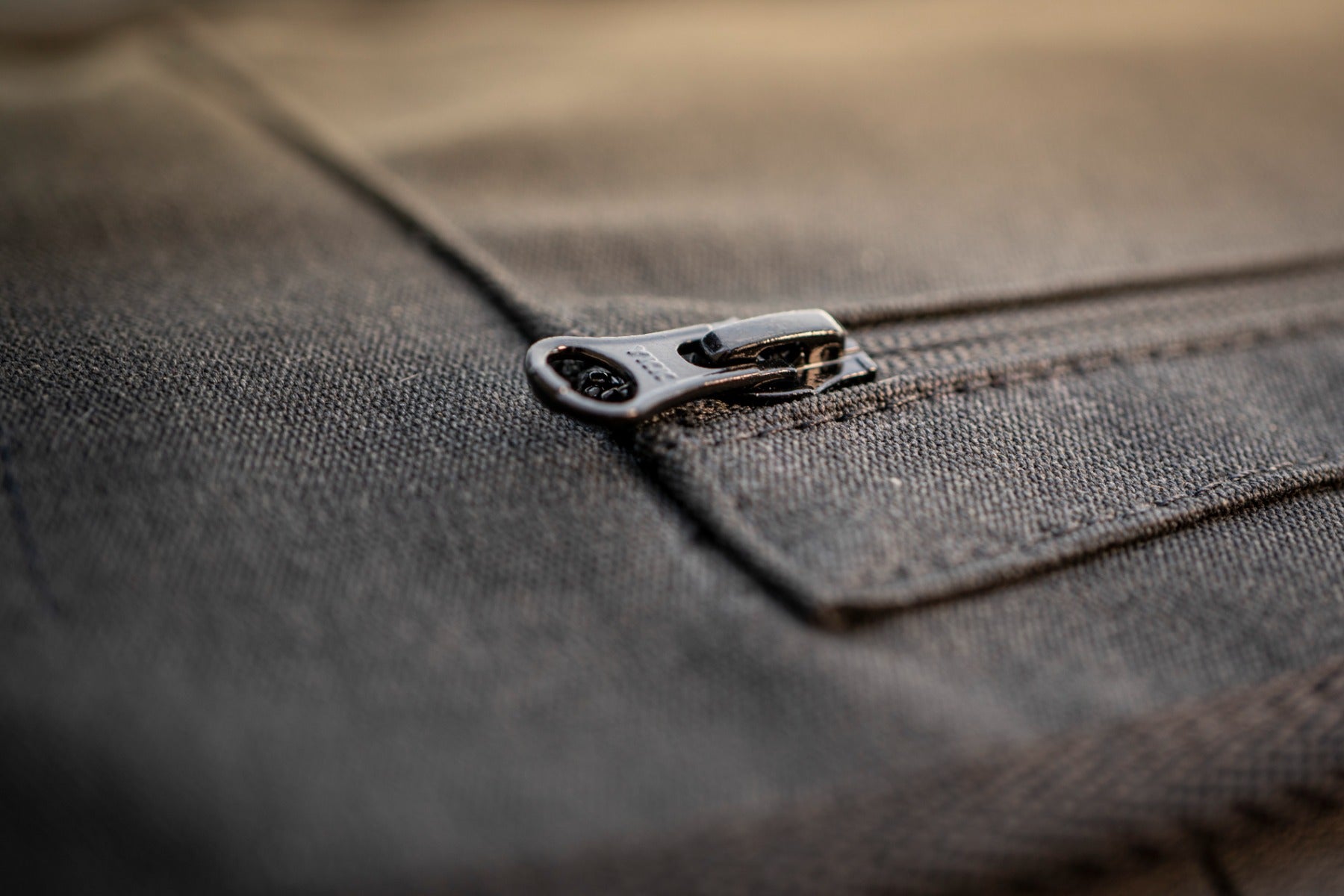 Tougher Vordersitzbezug-Set Toyota Hilux Revo in anthrazit