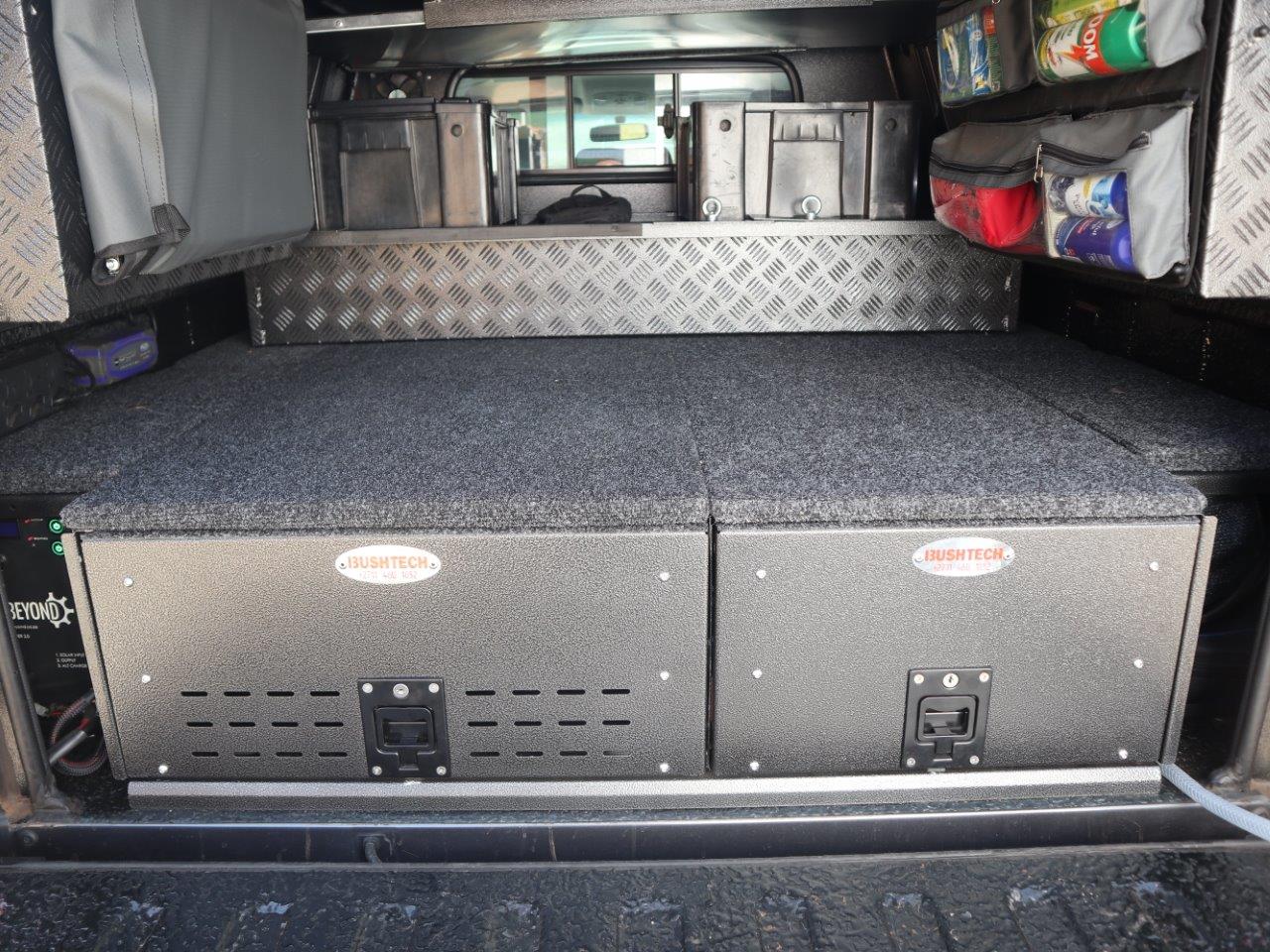 Bushtech Schubladensystem - Toyota Hilux Revo (2015-)