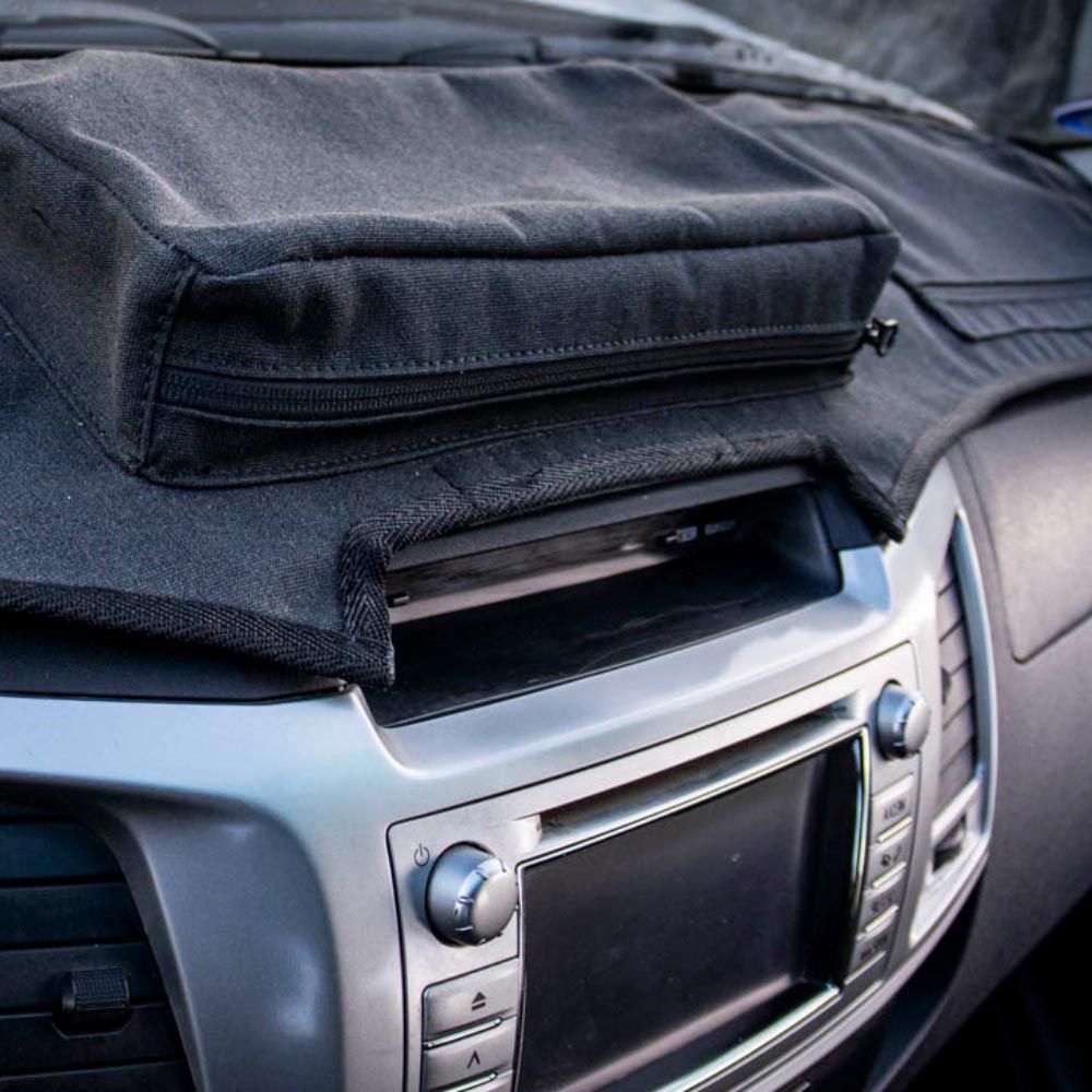 Tougher Dashboard-cover TOYOTA Land Cruiser 250