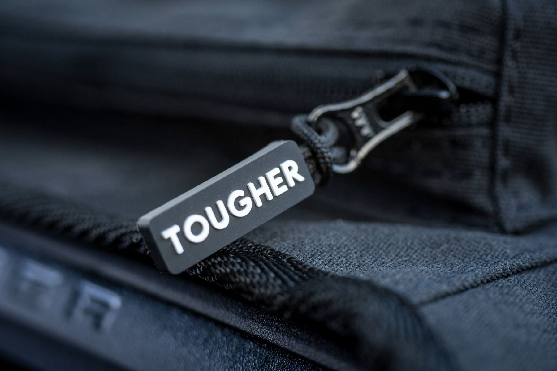Tougher Dashboard-cover TOYOTA Land Cruiser 250